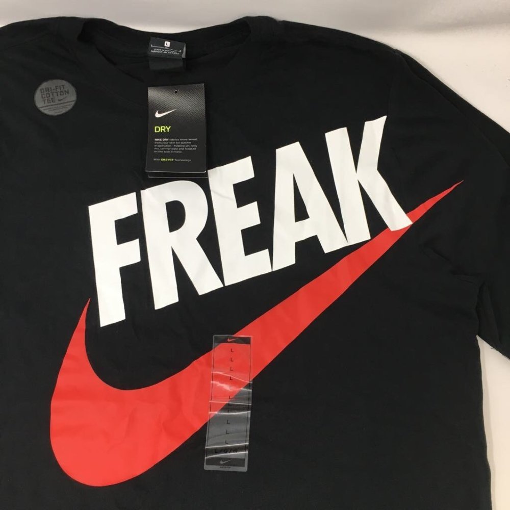 Giannis Freak Mens Nike Dri Fit Graphic T-Shirt Black Red Crew Big Swoosh L New - Picture 2 of 9